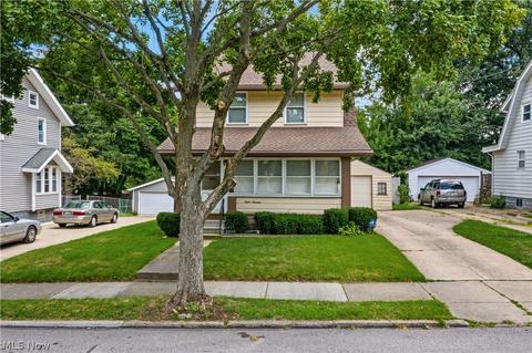 1213 Lexington Ave, Akron, OH 44310 photo 2