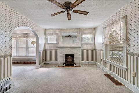 1213 Lexington Ave, Akron, OH 44310 photo 5