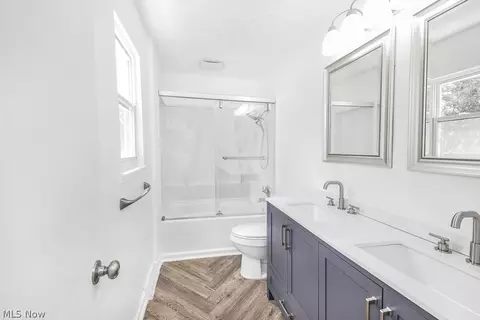 1708 Robindale St, Wickliffe, OH 44092 photo 8