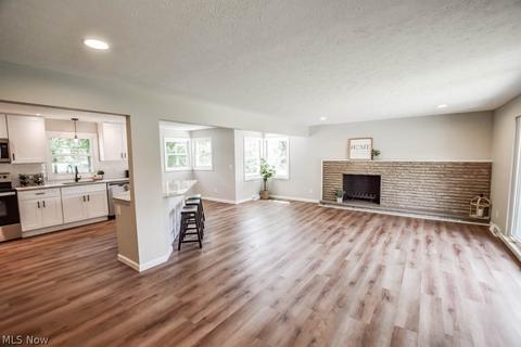 1626 Dunkeith Dr NW, Canton, OH 44708 photo 2