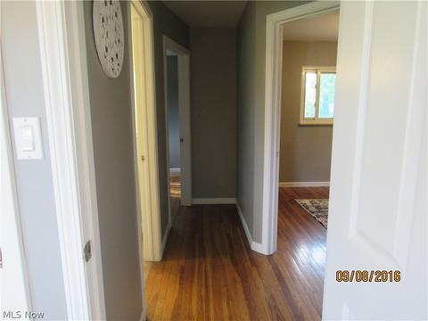 314 Cherry Ln, Seven Hills, OH 44131 photo 17