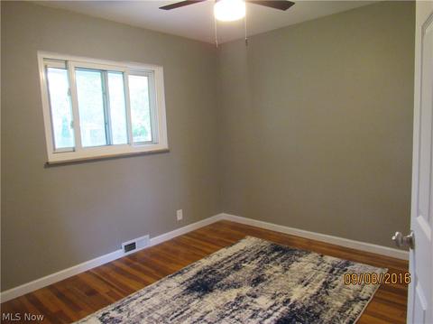 314 Cherry Ln, Seven Hills, OH 44131 photo 12