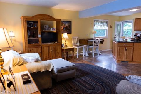33930 Baldwin Rd, Solon, OH 44139 photo 6