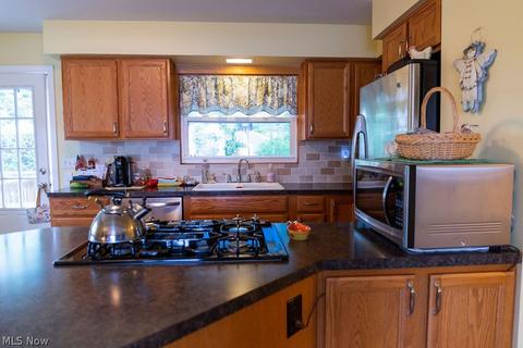 33930 Baldwin Rd, Solon, OH 44139 photo 8