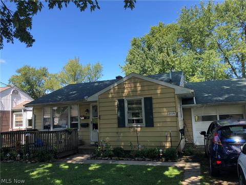 2119 E 41st St, Ashtabula, OH 44004 photo 2