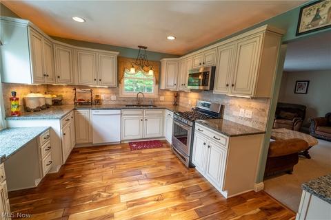 4766 Ruby Ln, Brunswick, OH 44212 photo 24