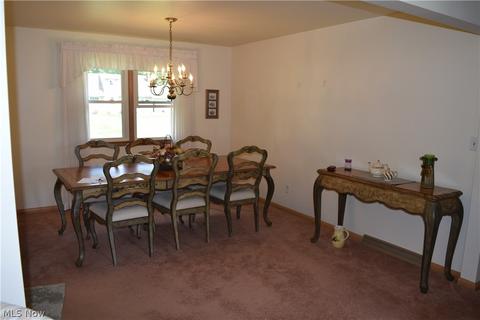 1846 Halbert Dr, Youngstown, OH 44514 photo 5