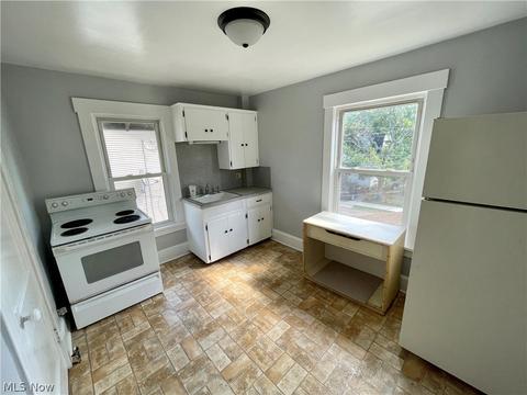 2815 4th St NW, Canton, OH 44708 photo 4