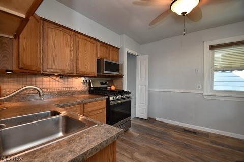5703 Morningside Dr, Parma, OH 44129 photo 10