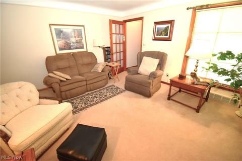 140 E 216 St, Euclid, OH 44123 photo 7
