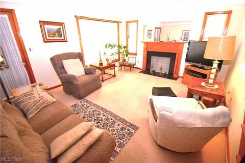 140 E 216 St, Euclid, OH 44123 photo 5