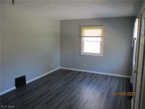 1504 Cedar Dr, Lorain, OH 44052 photo 12