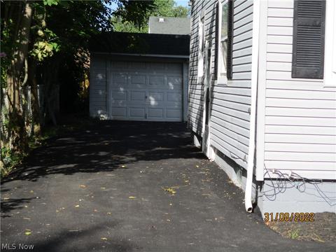 1504 Cedar Dr, Lorain, OH 44052 photo 5