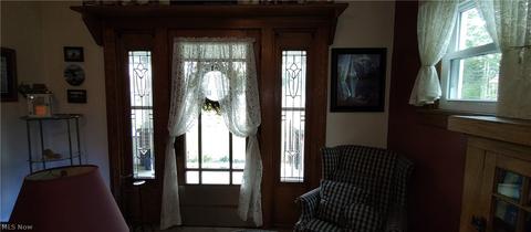 480 Sexton St, Struthers, OH 44471 photo 3