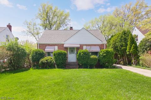 734 E 256th St, Euclid, OH 44132 photo 1