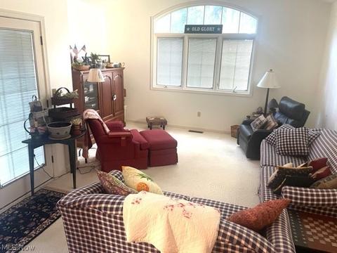 1012 E 4th St, Dover, OH 44622 photo 8