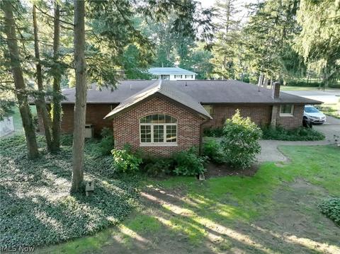 1012 E 4th St, Dover, OH 44622 photo 1