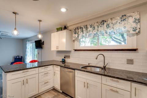 2004 Brookview Dr, Kent, OH 44240 photo 7