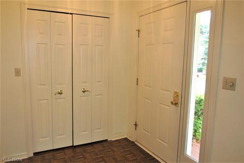 836 Sutton Pl, Akron, OH 44313 photo 10