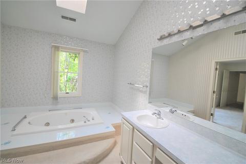 836 Sutton Pl, Akron, OH 44313 photo 13