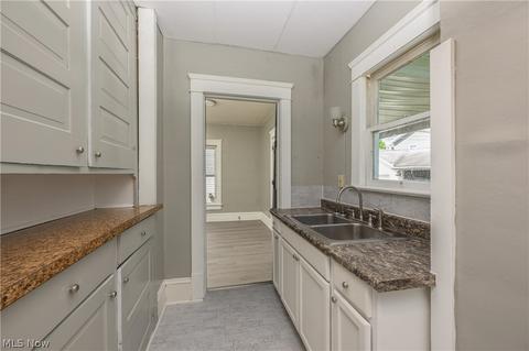 1125 N Walnut St, Dover, OH 44622 photo 10