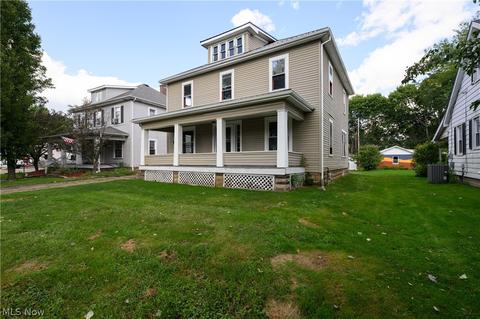 1125 N Walnut St, Dover, OH 44622 photo 3