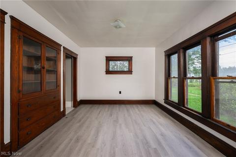 1125 N Walnut St, Dover, OH 44622 photo 8