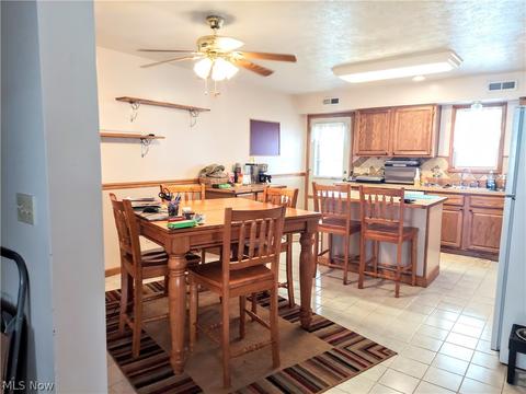 93 E Interstate St, Bedford, OH 44146 photo 4