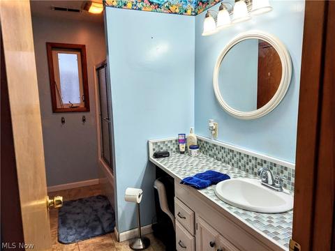 93 E Interstate St, Bedford, OH 44146 photo 13