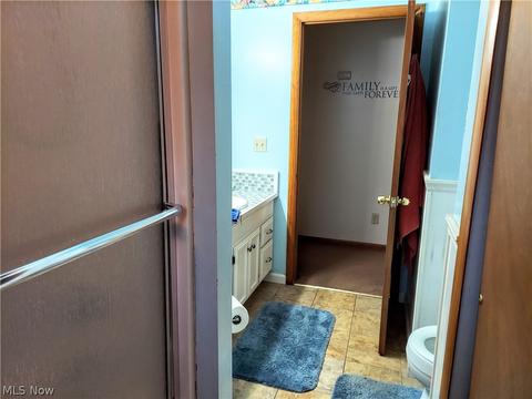 93 E Interstate St, Bedford, OH 44146 photo 15