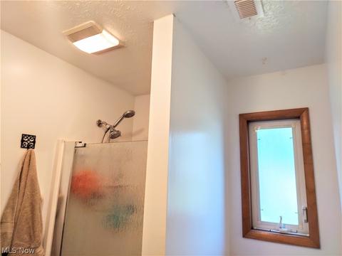 93 E Interstate St, Bedford, OH 44146 photo 10