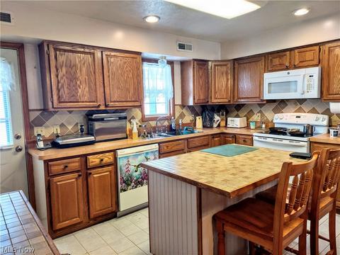 93 E Interstate St, Bedford, OH 44146 photo 5