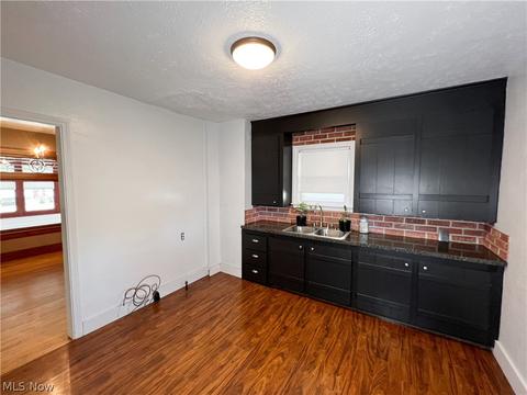 152 Creed St, Struthers, OH 44471 photo 6