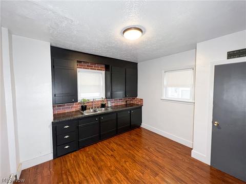 152 Creed St, Struthers, OH 44471 photo 5