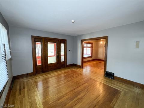 152 Creed St, Struthers, OH 44471 photo 4