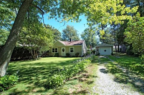 1815 Perth Rd, Madison, OH 44057 photo 1