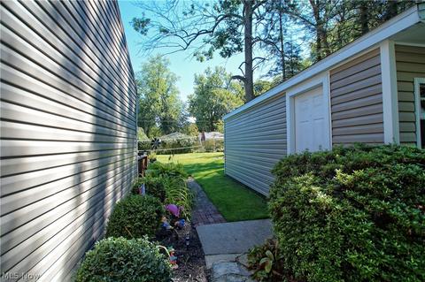 1815 Perth Rd, Madison, OH 44057 photo 4