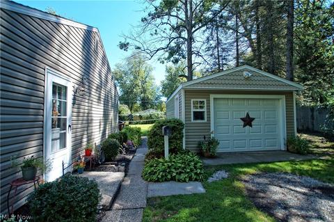 1815 Perth Rd, Madison, OH 44057 photo 5
