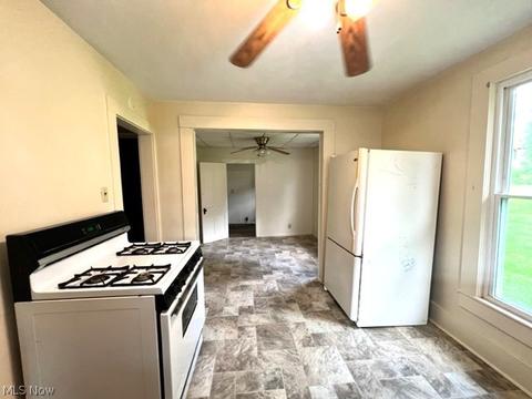 806 N 3rd St, Dennison, OH 44621 photo 8