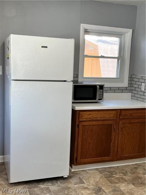 1295 Big Falls Ave, Akron, OH 44310 photo 5