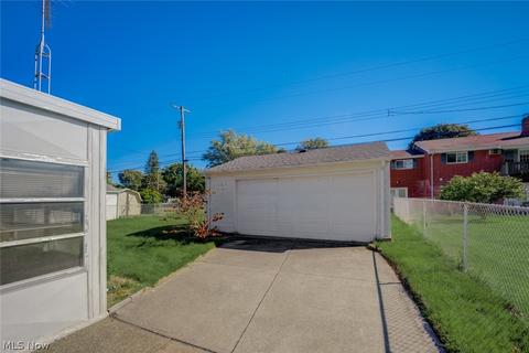 608 High St, Elyria, OH 44035 photo 32