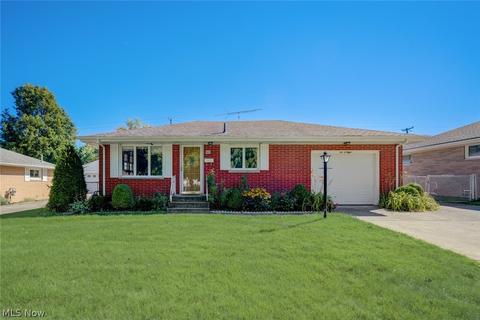 608 High St, Elyria, OH 44035 photo 1