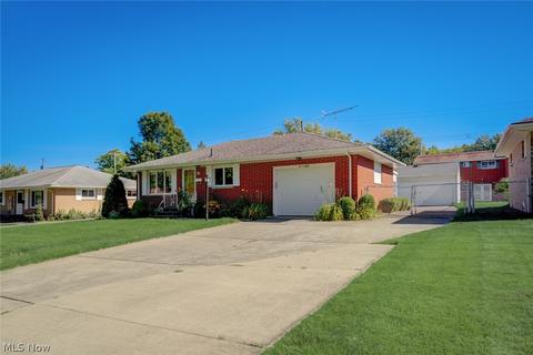 608 High St, Elyria, OH 44035 photo 8