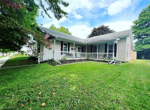 708 Chestnut St, Dresden, OH 43821 photo 6