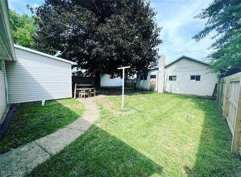 708 Chestnut St, Dresden, OH 43821 photo 9