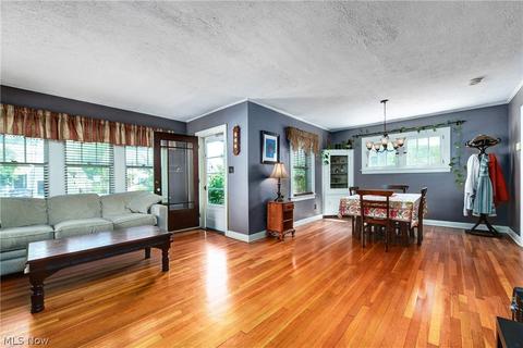 129 Baker St, Berea, OH 44017 photo 6