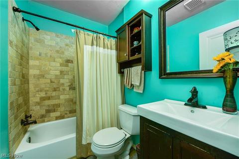 129 Baker St, Berea, OH 44017 photo 18