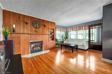 129 Baker St, Berea, OH 44017 photo 5