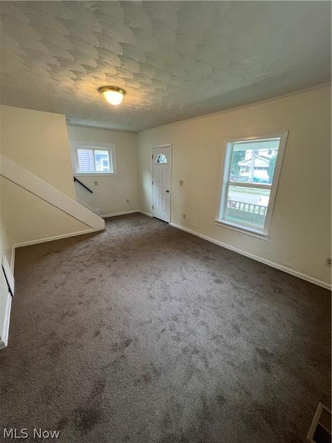 456 Evers St, Akron, OH 44310 photo 3