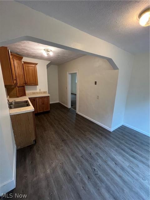 456 Evers St, Akron, OH 44310 photo 7